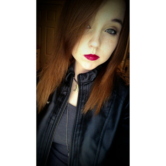 Meet your Posher, Michaela - Picture 1 of 1