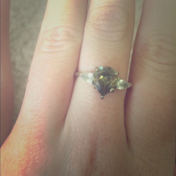 Caribbean topaz ring sz 8