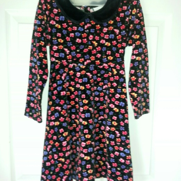 Girls size 6 black flowered tunic/ dress