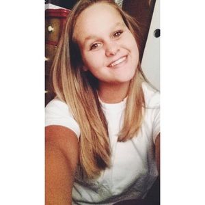 Meet your Posher, Baylee