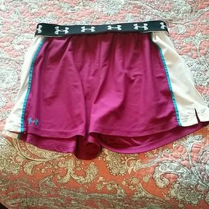 Women's UA shorts