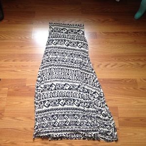 Long tribal print maxi skirt
