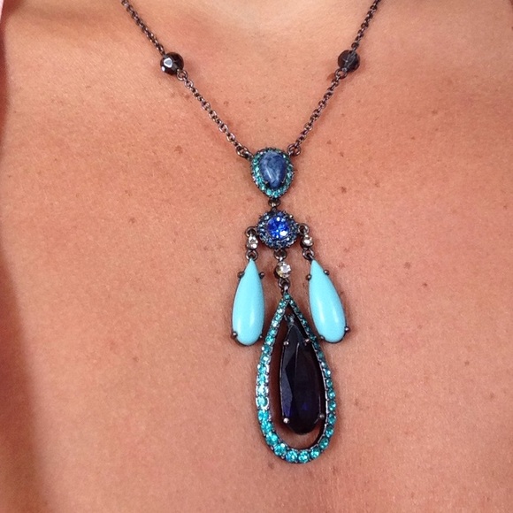 Carolee Aqua necklace - Picture 2 of 2