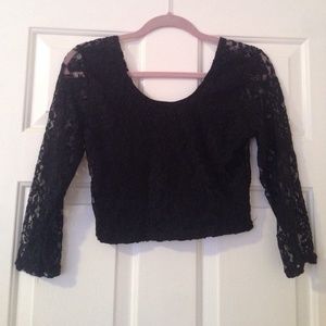 Set of 2 lace crop tops/ Black and White