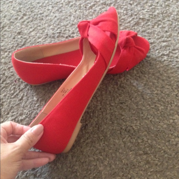 HM cute flats wore once . Great condition
