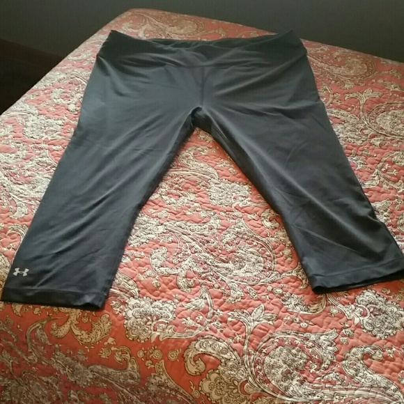 Women's UA crops