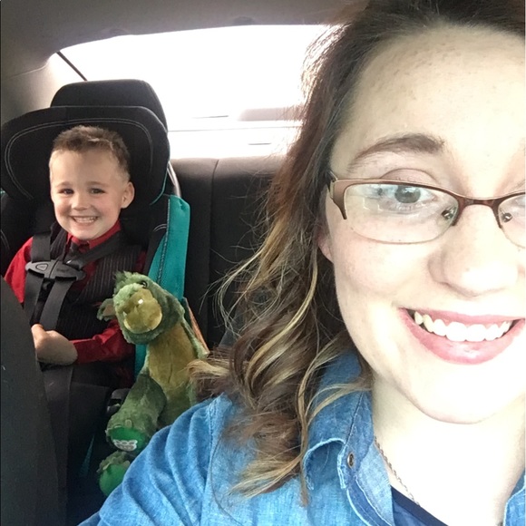 Meet your Posher, Keely - Picture 3 of 3