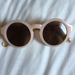 Light pink sunglasses