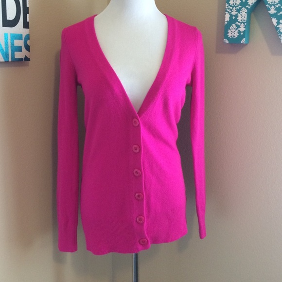 Forever 21 Sweaters - 💜F21 pink cardigan
