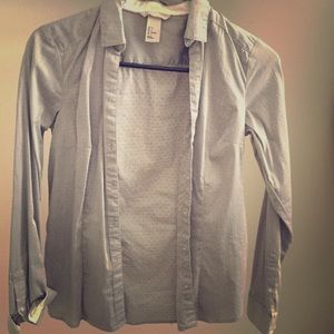 Collared women's dress shirt