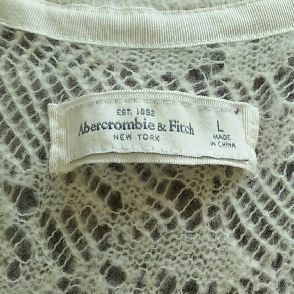 Cardigan - Picture 2 of 4