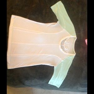 Lululemon half sleeve top💐