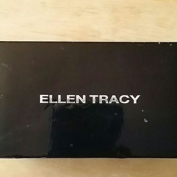 Ellen Tracy tea candle holder