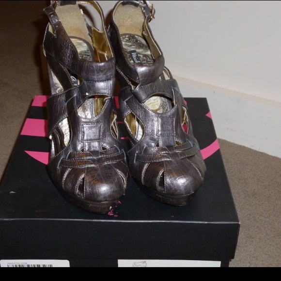 Michael Antonio Grey Heel