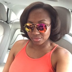 Meet your Posher, Liz