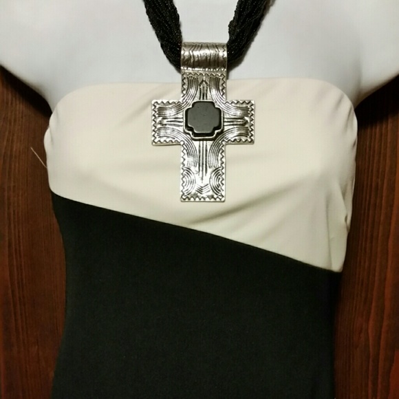 Express Dress - Picture 2 of 3