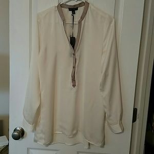Ladies cream colored blouse