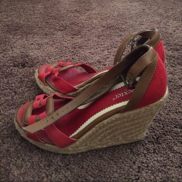 Red wedges