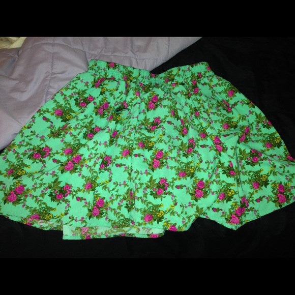 Skirt Bundle!๐ - Picture 4 of 4