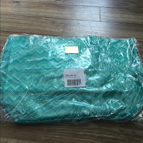 New VS vinyl plastic tote