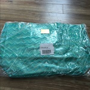 New VS vinyl plastic tote