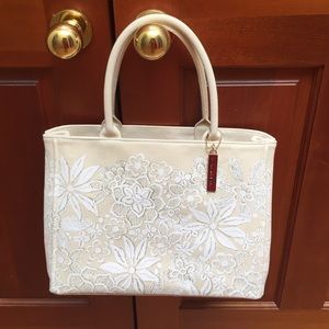 Canvas tote