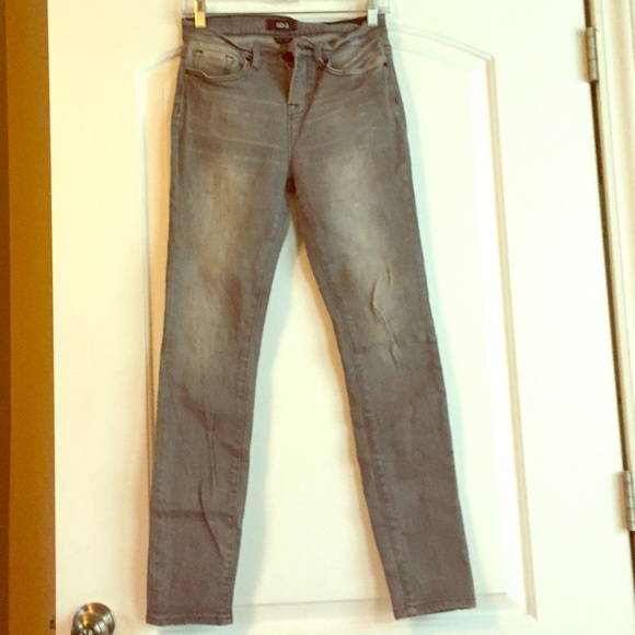 💥SALE💥💥BDG High Rise Cigarette Ankle Jean