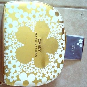 Marc Jacobs case/bag