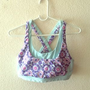 Lululemon sports bra