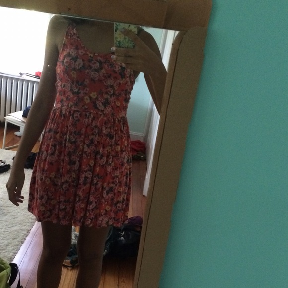 Soft red floral Urban Outfitters Dress - Picture 3 of 3