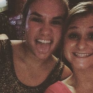 Meet your Posher, Leigh