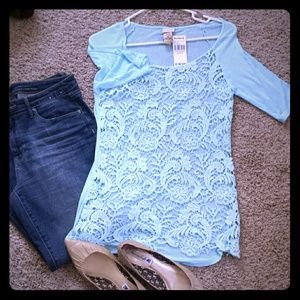 Crochet stretchy back shirt