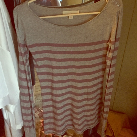 Grey/pink sweater