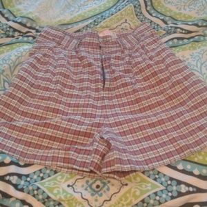 High waisted plad shorts