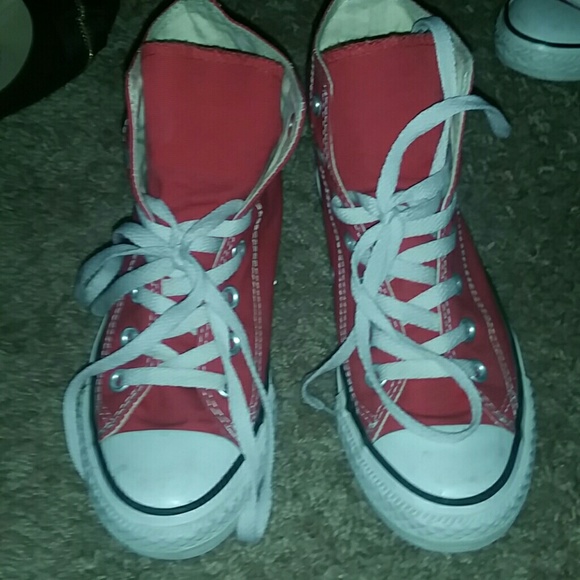 Red high top converse!