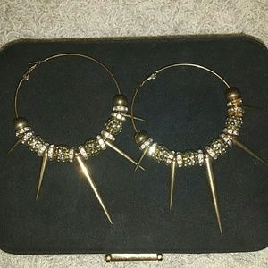 Gold hoop fashion earrings