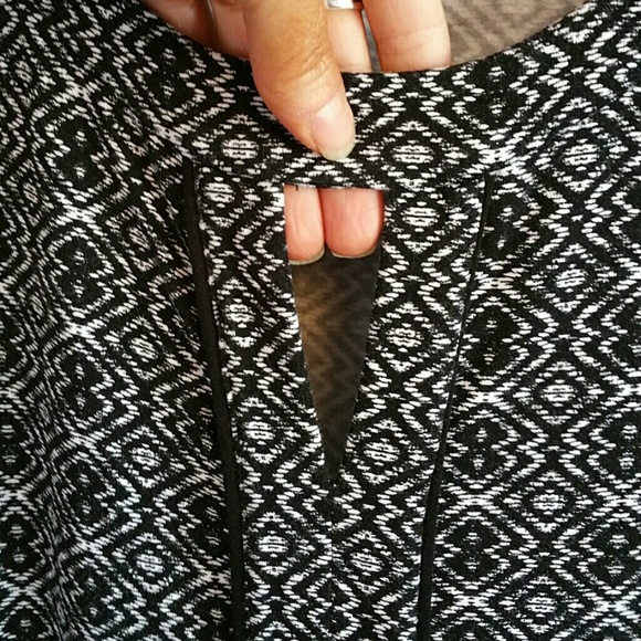 HOLD @cathyzimm   Nordstrom Sejour Blouse - Picture 2 of 4