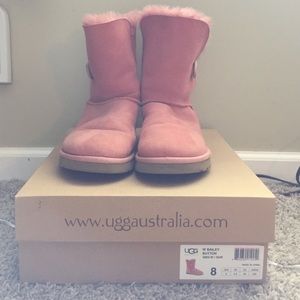 Pink Bailey button short ugg boots