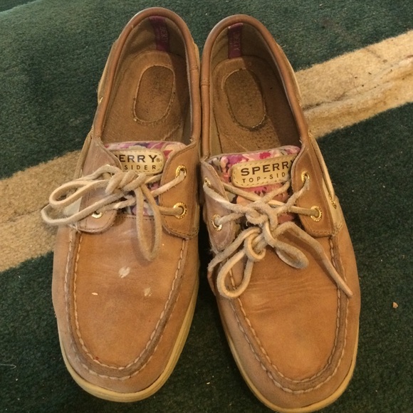 Womens sperrys size 7