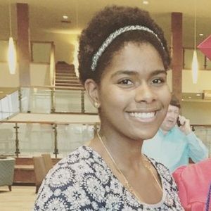 Meet your Posher, Alexis