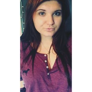 Meet your Posher, Abbey