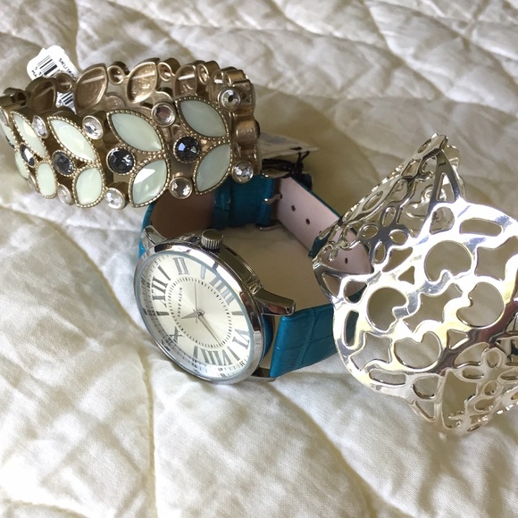 LOFT leaf bracelet - Picture 2 of 4