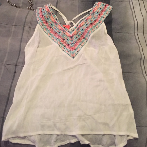 Cute Aztec Top! NWT