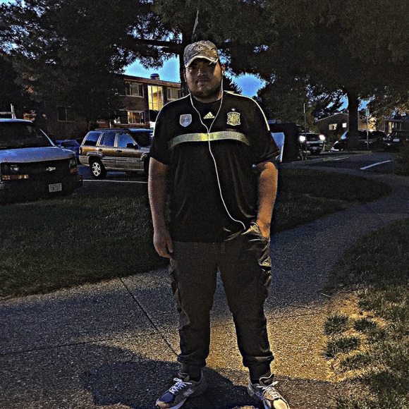 Meet your Posher, Jimmy - Picture 1 of 1