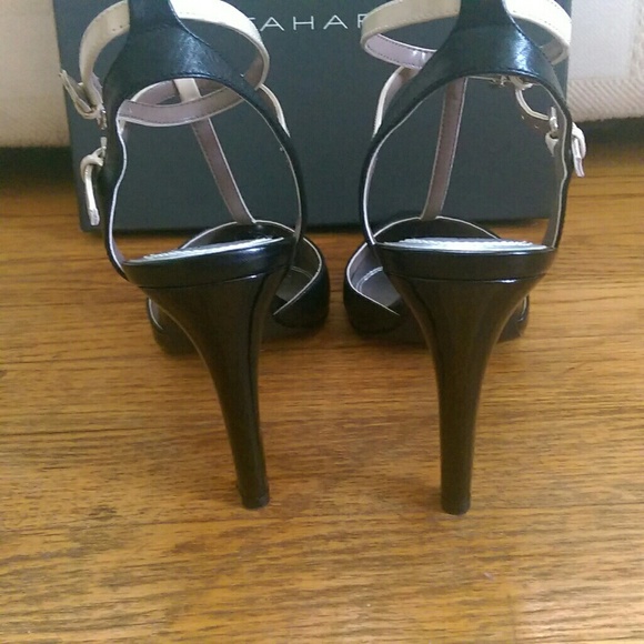 Tahari Sarina  Black/Vanilla T-Strap Pumps - Picture 3 of 4