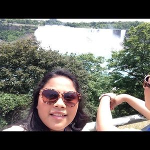 Meet your Posher, Eva