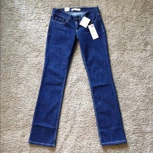 Levi's 524 straight leg jeans--NWT!!