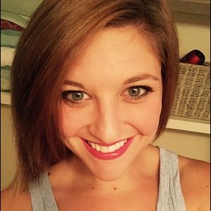 Meet your Posher, Kayley