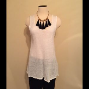 Knit tanktop like new