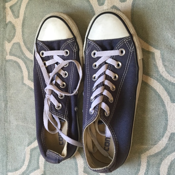 Navy blue Converse